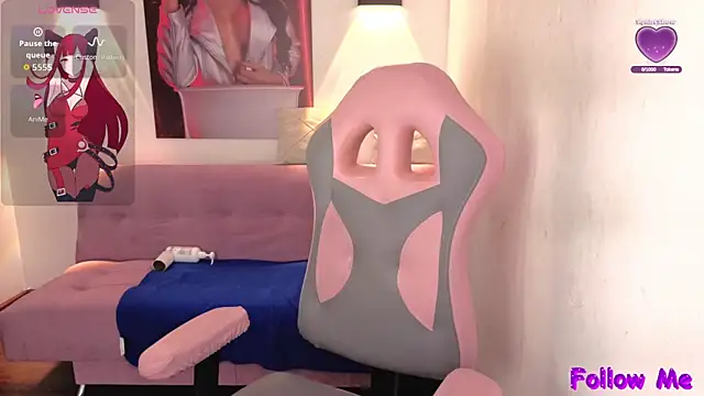 vittorialombardi   online show from 11/07/25, 08:14