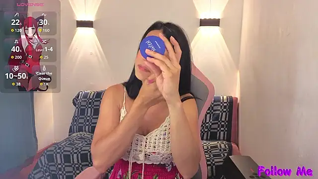 Snapshot of vittorialombardi__ chatting on 03/06/26, 06:54 vittorialombardi online show from 03/06/26, 06:54