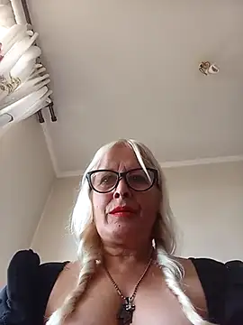 Rousmk1 online show from 03/06/25, 07:54