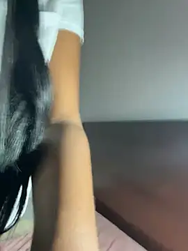 EscorpiLeoncita online show from 12/13/24, 03:16