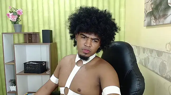 Snapshot of JaicobRuneer chatting on 03/20/25, 01:13 JaicobRuneer online show from 03/20/25, 01:13