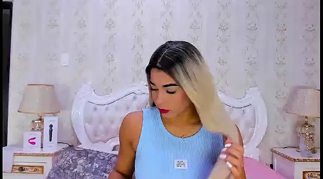 Snapshot of TiaraRosse chatting on 03/13/25, 12:56 TiaraRosse online show from 03/13/25, 12:56