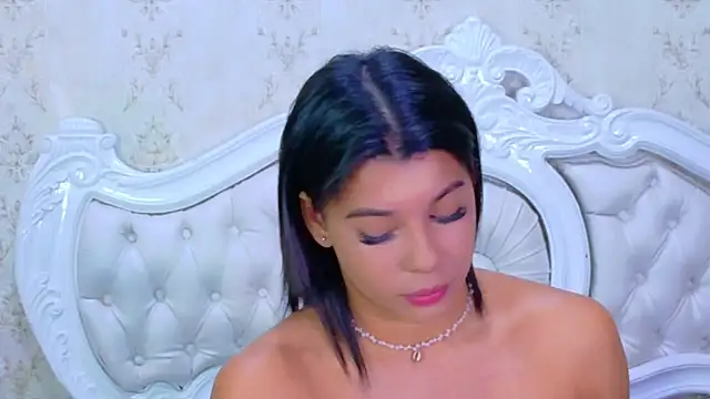 Snapshot of TiaraRosse chatting on 11/09/25, 04:55 TiaraRosse online show from 11/09/25, 04:55