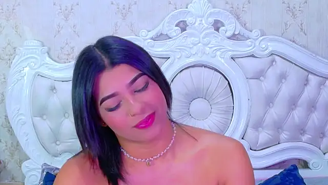 Snapshot of TiaraRosse chatting on 11/13/25, 05:39 TiaraRosse online show from 11/13/25, 05:39