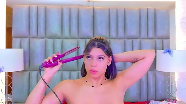 TiaraRosse online show from 03/05/26, 12:01