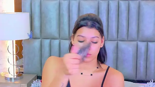 TiaraRosse online show from 03/08/26, 03:43