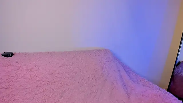 Snapshot of Rebeca_Williams_ chatting on 04/11/26, 12:42 Rebeca Williams online show from 04/11/26, 12:42