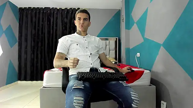 Snapshot of simookeler chatting on 01/06/25, 10:46 simookeler online show from 01/06/25, 10:46