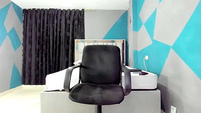 Snapshot of simookeler chatting on 01/08/25, 12:26 simookeler online show from 01/08/25, 12:26