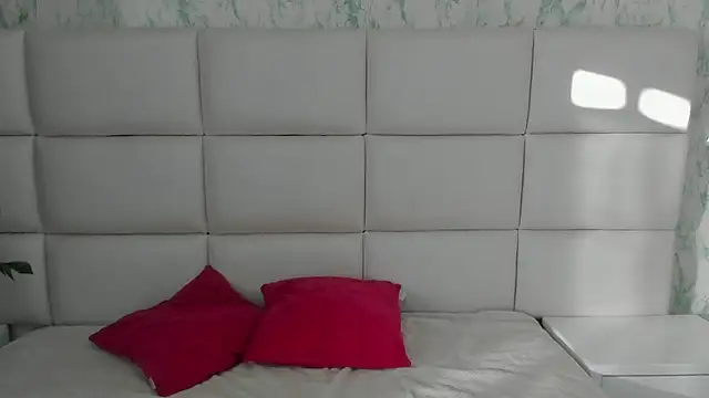 MIA  SAENZ online show from 01/17/25, 11:59