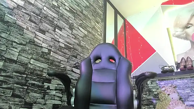 Cute Cata online show from 02/17/25, 09:30