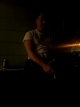 Bigtater1999 online show from 11/10/25, 02:21