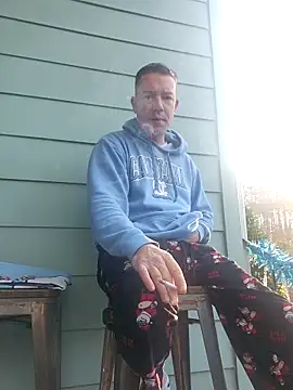 Bigtater1999 online show from 12/21/25, 01:51