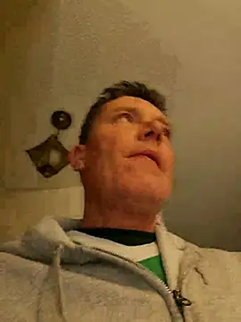 Snapshot of Bigtater1999 chatting on 03/13/26, 09:54 Bigtater1999 online show from 03/13/26, 09:54