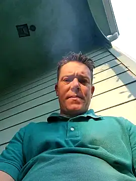 Snapshot of Bigtater1999 chatting on 03/27/26, 10:09 Bigtater1999 online show from 03/27/26, 10:09