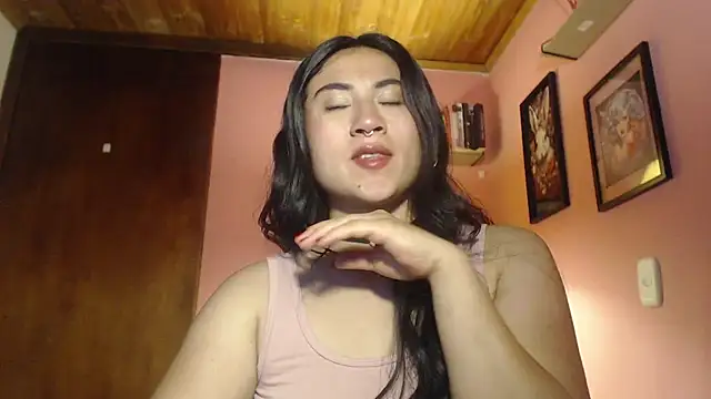 Snapshot of bunnyemilyrose36 chatting on 02/06/25, 07:56 bunnyemilyrose36 online show from 02/06/25, 07:56