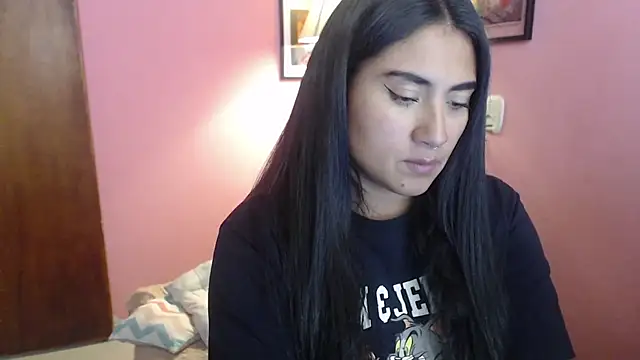 bunnyemilyrose36 online show from 01/06/26, 08:01