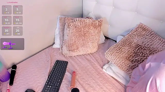 aashley jones online show from 02/20/25, 05:33