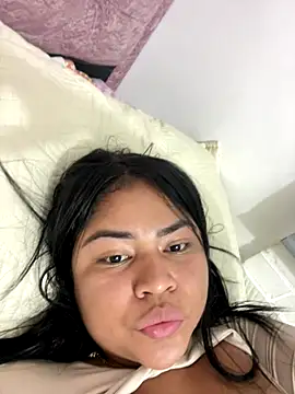 aashley jones online show from 12/18/25, 01:55