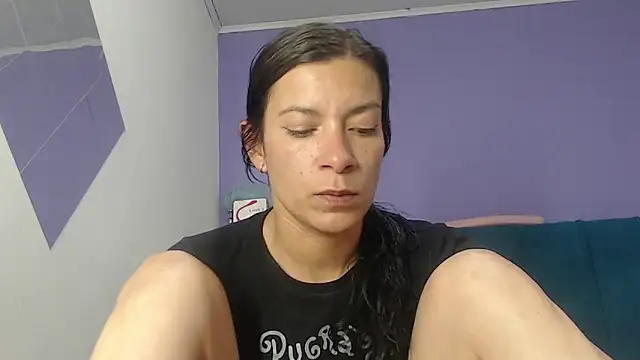 Snapshot of adelahotsexcm101 chatting on 02/01/25, 10:05 adelahotsexcm101 online show from 02/01/25, 10:05