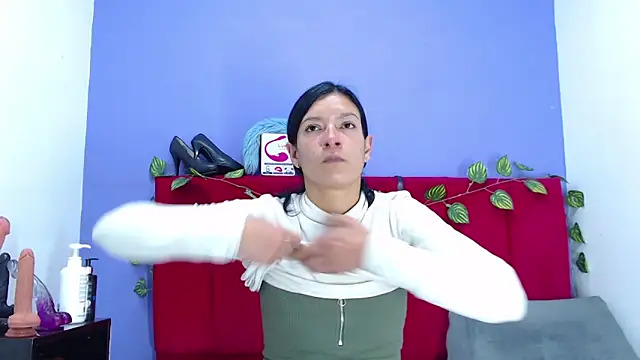 Snapshot of adelahotsexcm101 chatting on 03/13/25, 06:12 adelahotsexcm101 online show from 03/13/25, 06:12