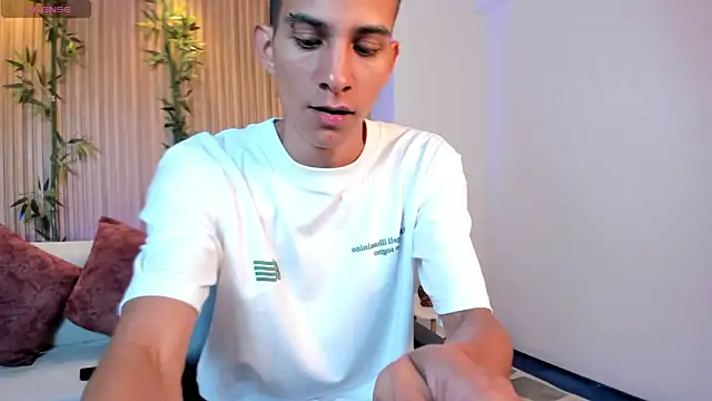 Aaron Scoot online show from 01/12/26, 12:43