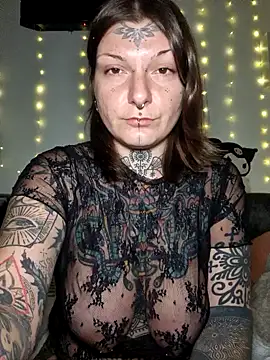 lizzardqueeen online show from 12/22/25, 01:24