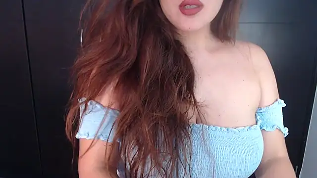 AdharaLujan online show from 01/01/25, 09:31