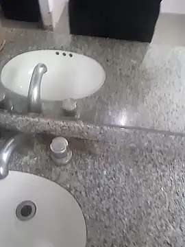 Snapshot of fercxxxho25 chatting on 10/15/25, 09:37 fercxxxho25 online show from 10/15/25, 09:37