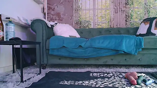 Snapshot of priselvis23 chatting on 03/23/26, 06:56 priselvis23 online show from 03/23/26, 06:56