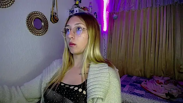 Soffy-brooks online show from 12/11/24, 07:31