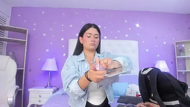 scarlette 15  online show from 12/04/25, 03:16