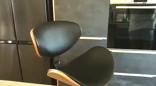 Snapshot of unconnudu21000 chatting on 01/13/25, 01:06 unconnudu21000 online show from 01/13/25, 01:06