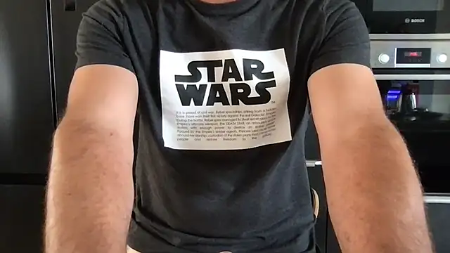 Snapshot of unconnudu21000 chatting on 09/14/25, 12:37 unconnudu21000 online show from 09/14/25, 12:37