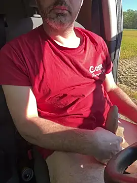 Snapshot of unconnudu21000 chatting on 04/07/26, 03:23 unconnudu21000 online show from 04/07/26, 03:23