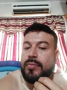 Snapshot of Davichot568 chatting on 04/03/26, 05:22 Davichot568 online show from 04/03/26, 05:22