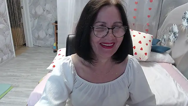 Snapshot of OlgaHottie chatting on 06/06/26, 11:42 OlgaHottie online show from 06/06/26, 11:42