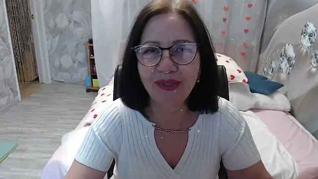 Snapshot of OlgaHottie chatting on 06/10/26, 12:00 OlgaHottie online show from 06/10/26, 12:00