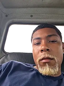 Snapshot of Pr3To021 chatting on 09/25/25, 02:43 Pr3To021 online show from 09/25/25, 02:43