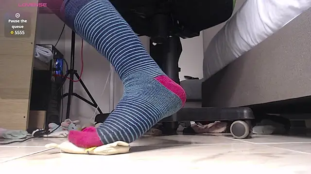 alma fenix online show from 03/21/25, 03:24