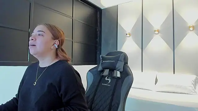 alma fenix online show from 09/10/25, 12:27