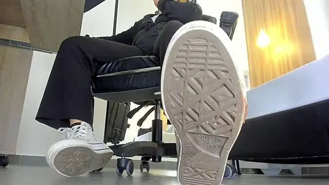 alma fenix online show from 12/20/25, 12:34