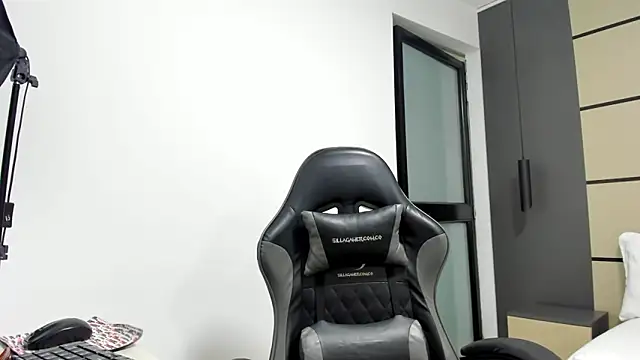 alma fenix online show from 02/24/26, 12:47