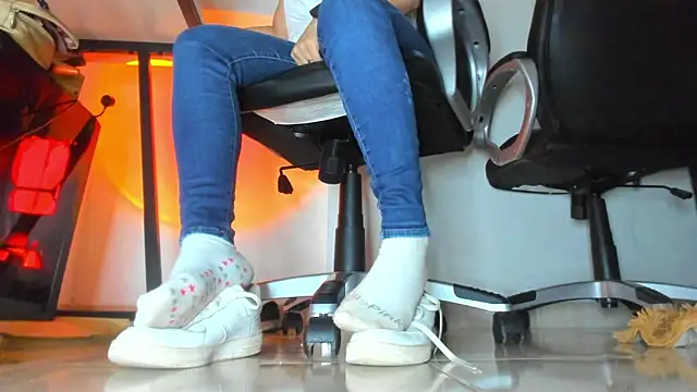 alma fenix online show from 04/09/26, 11:59