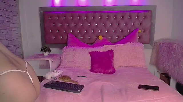 EmmaWilder online show from 01/13/25, 08:48