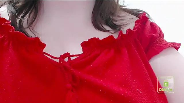 cute and hot online show from 01/12/25, 09:19