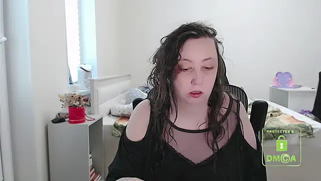 cute and hot online show from 09/25/25, 10:08