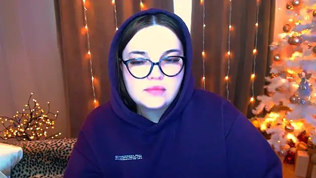 Snapshot of Emaaa_ua chatting on 12/15/24, 08:19 Emaaa ua online show from 12/15/24, 08:19