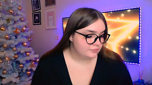 Snapshot of Emaaa_ua chatting on 12/24/24, 03:58 Emaaa ua online show from 12/24/24, 03:58