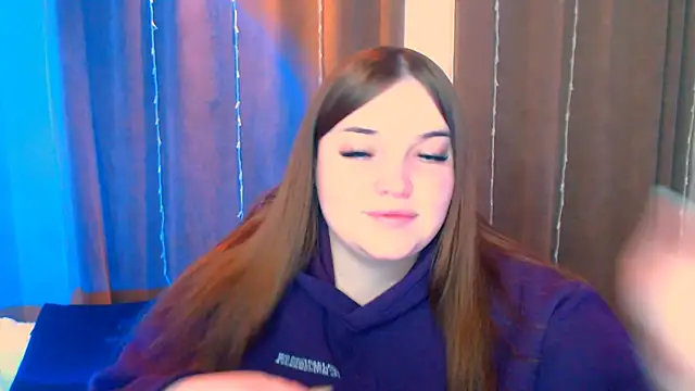 Snapshot of Emaaa_ua chatting on 12/30/24, 08:43 Emaaa ua online show from 12/30/24, 08:43